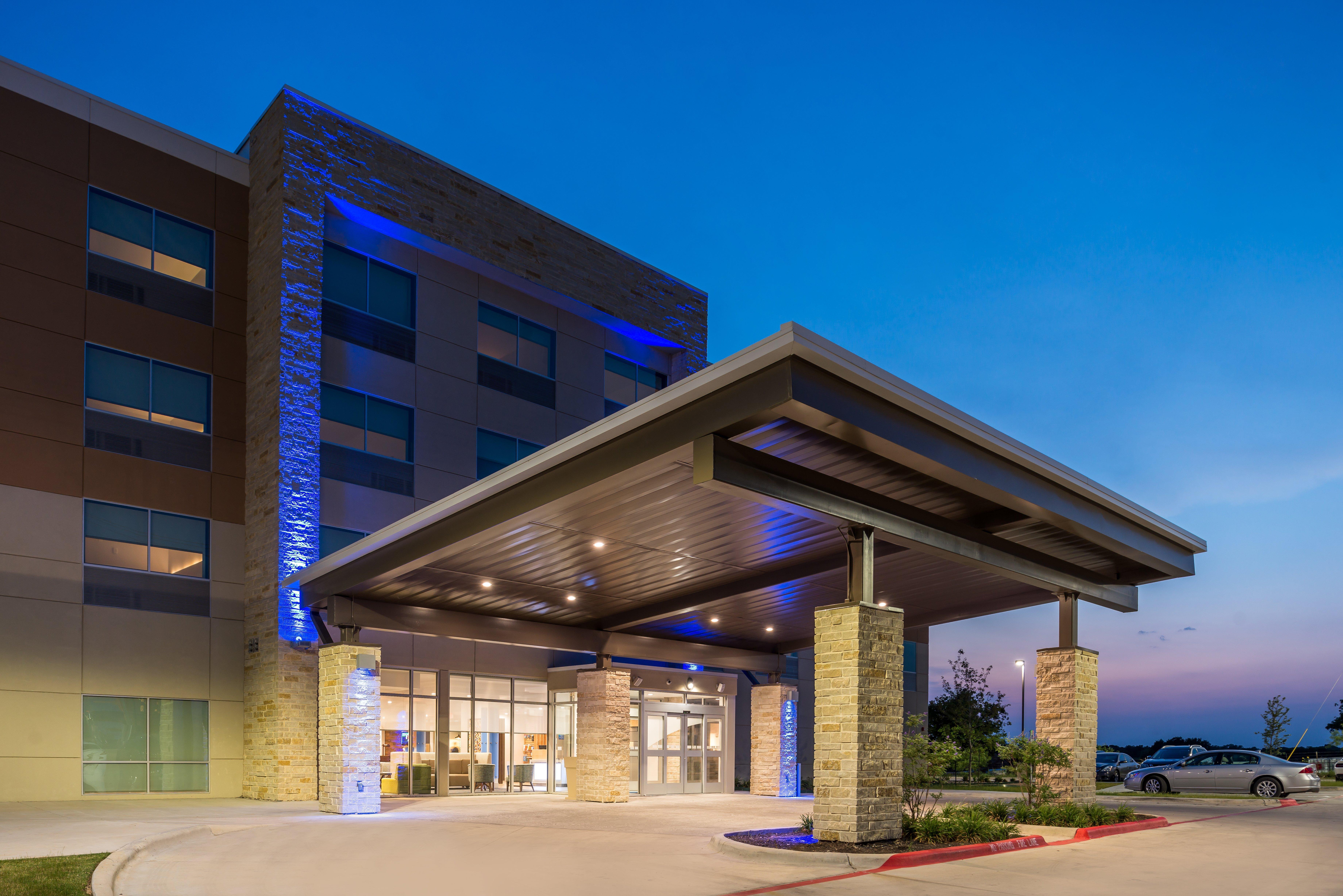 Holiday Inn Express - Early By Ihg Exterior foto